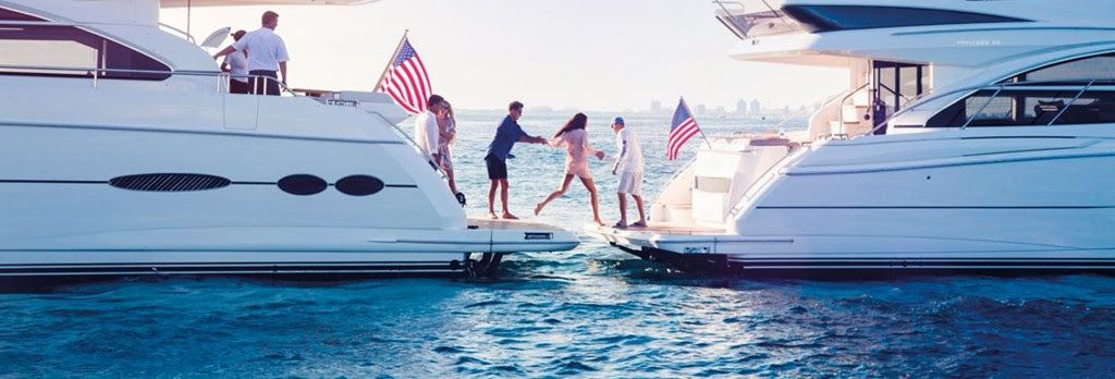 Yacht Jumping
